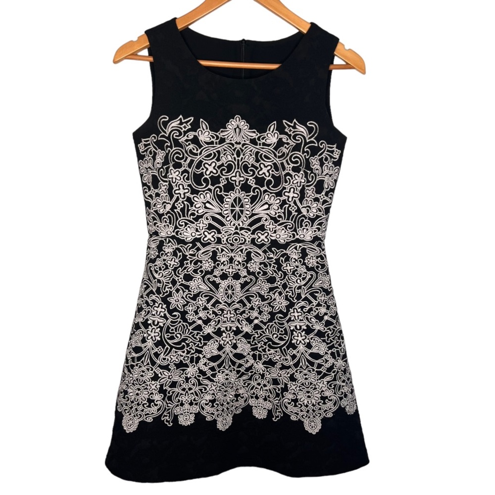 Floral Embroidered Black & White Sleeveless Dress. Size Small.